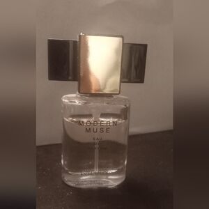 Modern Muse Eau de Parfum